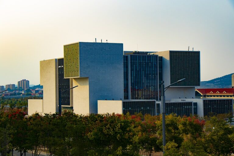 Universitas Teknologi Sydney: Perguruan Tinggi Teknologi Terkemuka di Australia